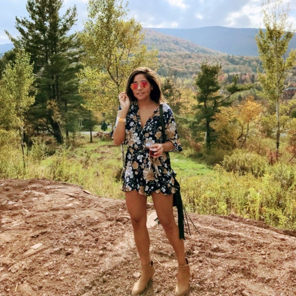 Cutest Navy Floral Romper - Picture 1 of 5